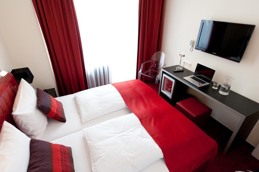 Double Room Balcony,123153697:JPEG