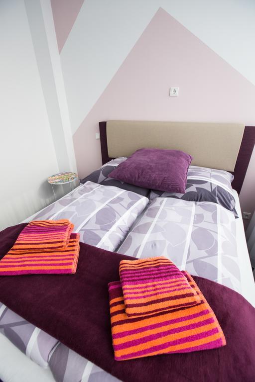 Studio Apartment (2 Adults)