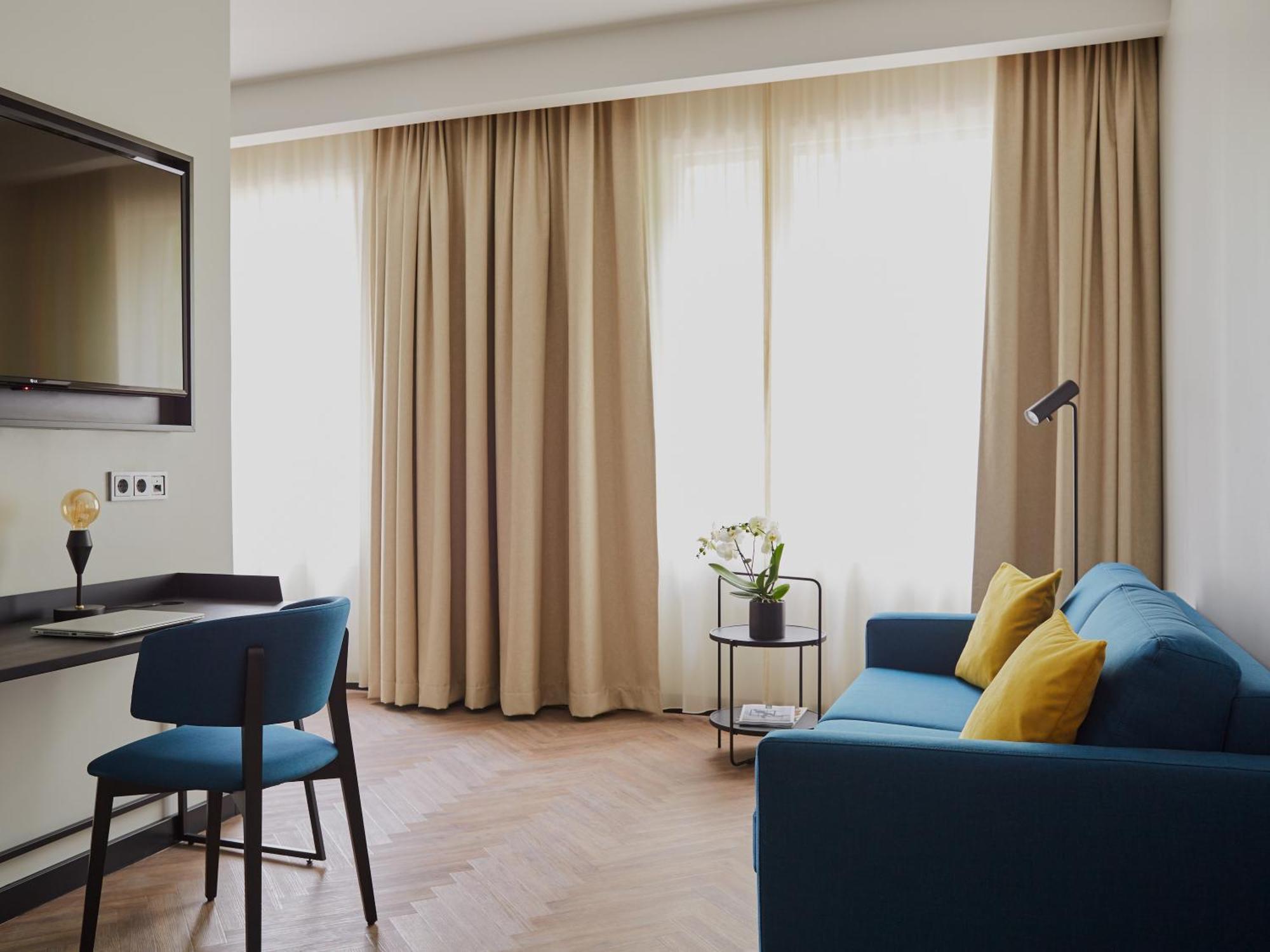 Junior Suite Cathedral View