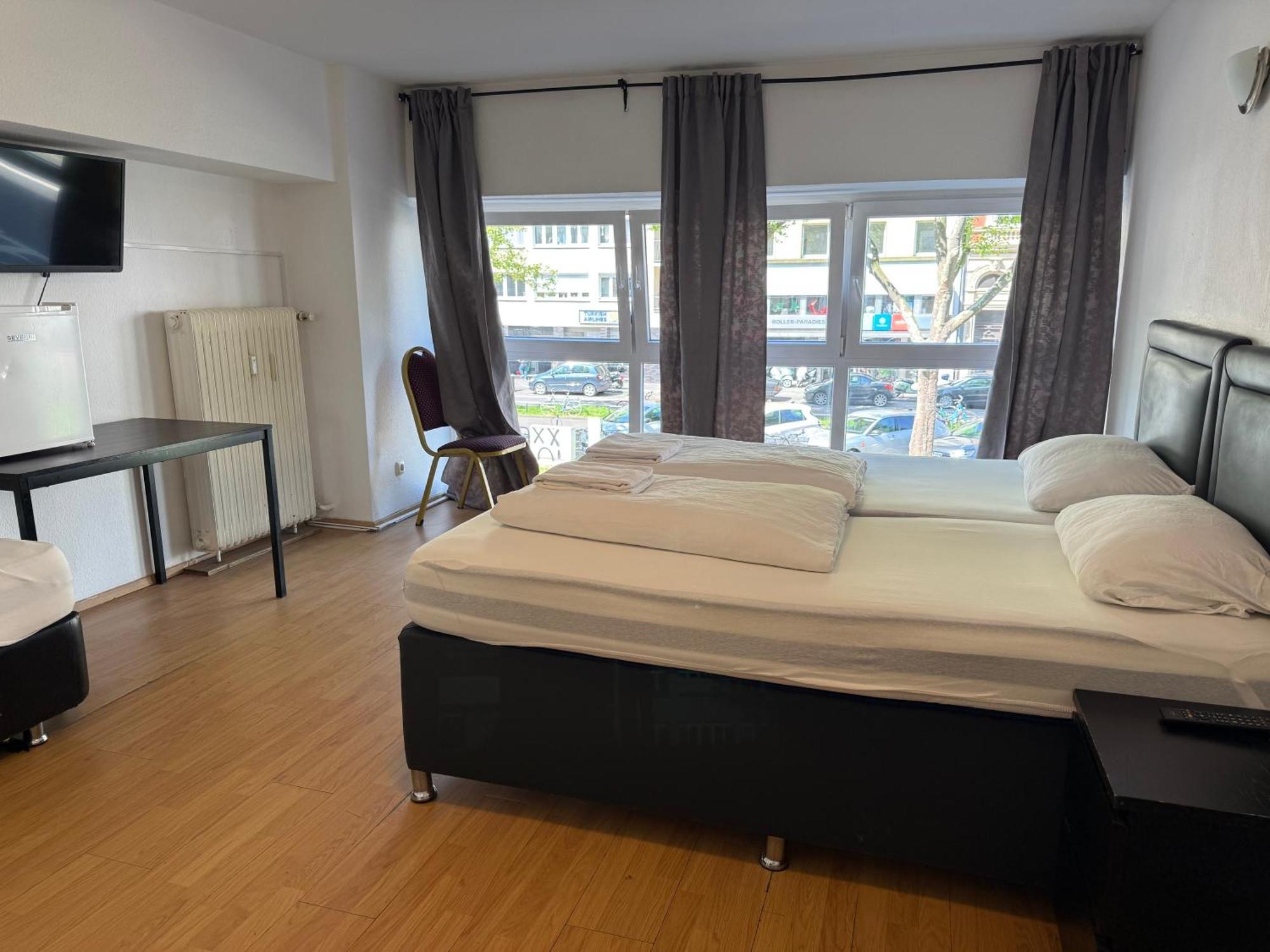 Comfort Triple Room with Shared Bathroom