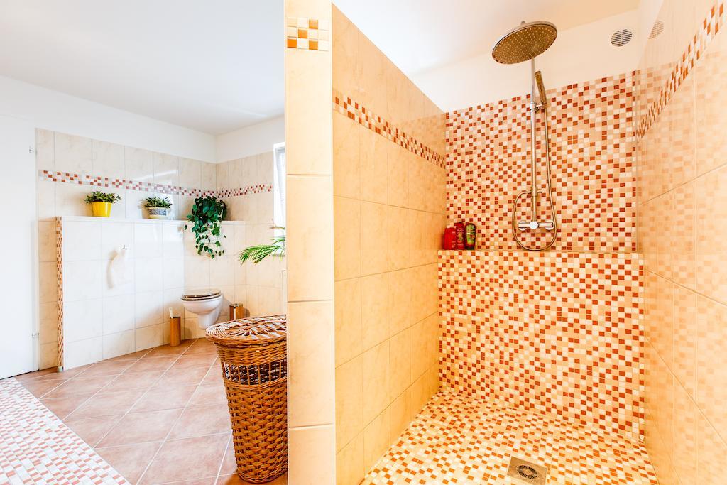 Three-Bedroom House,231744259:JPEG