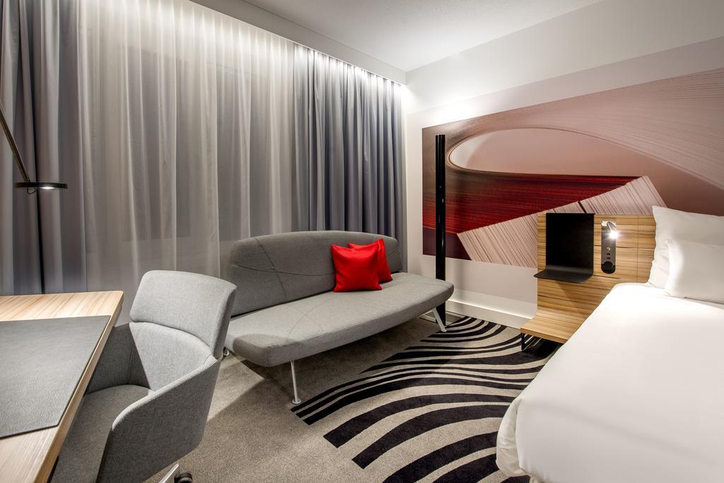 Superior Queen Room with Sofa