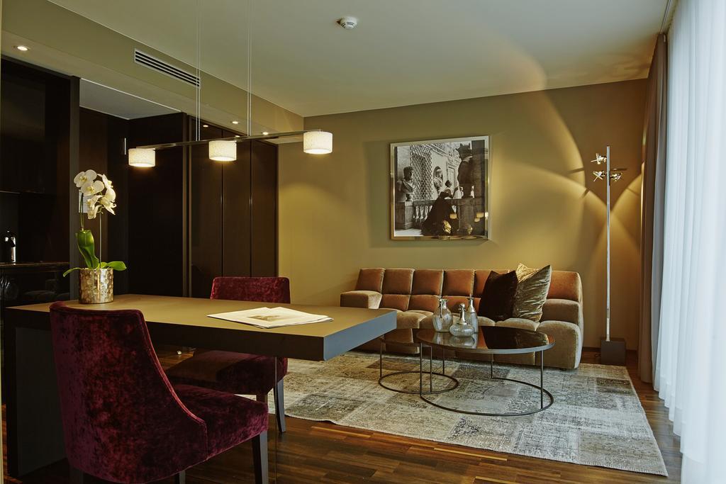 Superior Apartment