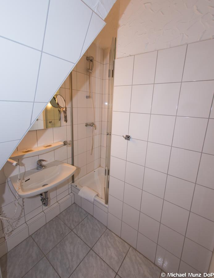 Double Room,663522699:JPEG