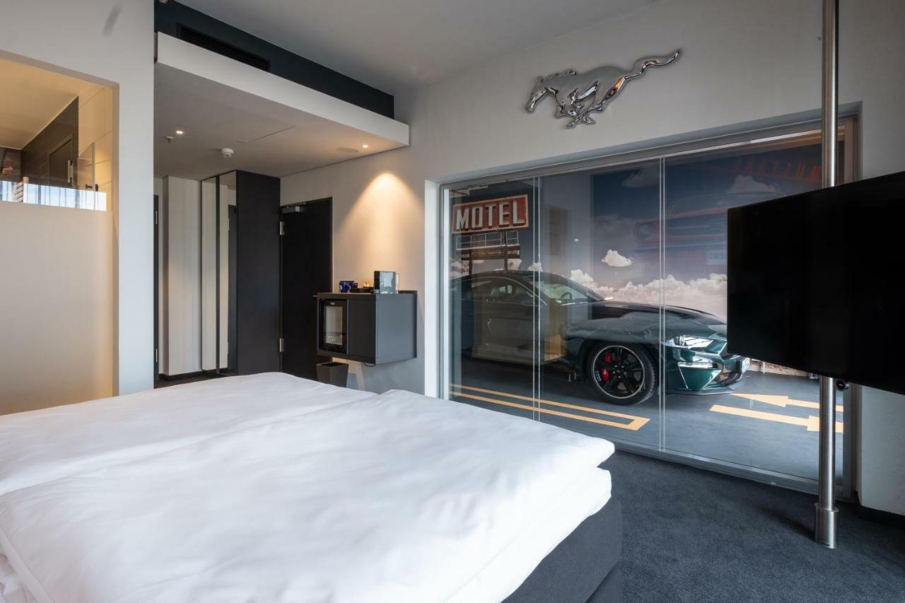 Car Suite