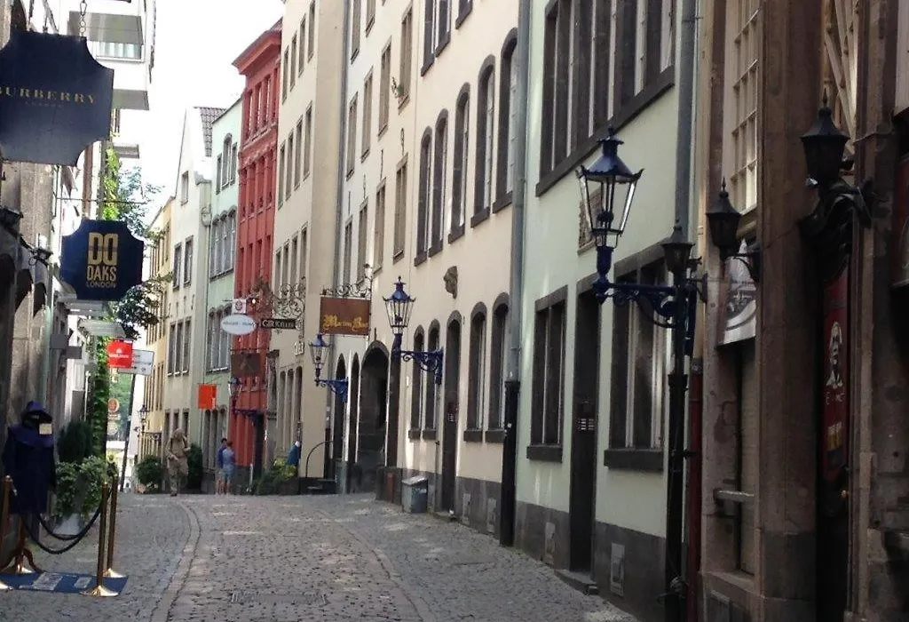 Romantik Pur Koeln Altstadt-1