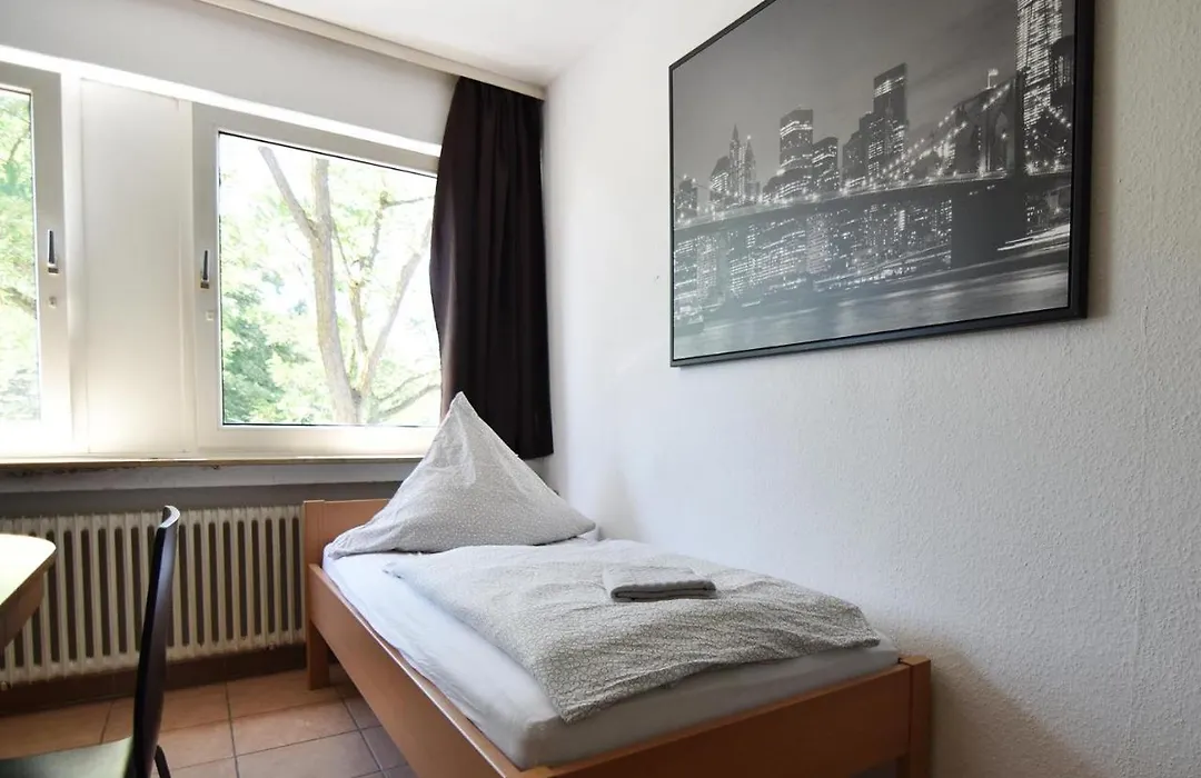 Koeln Hoehenberg-1