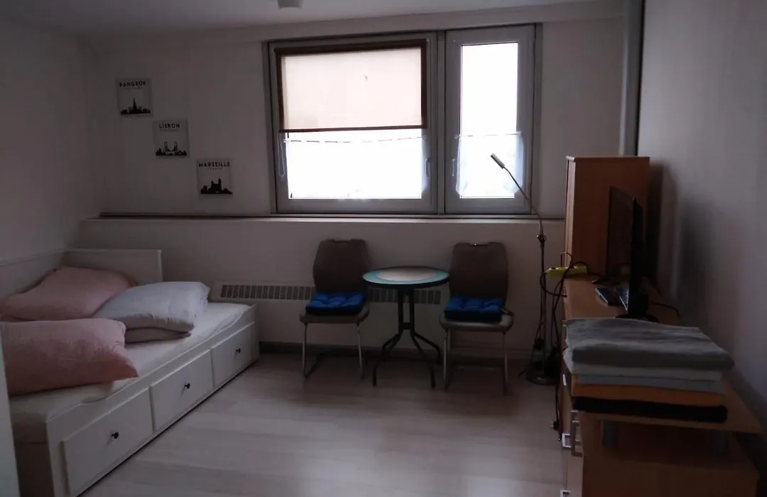 Studio-Apartment, Zentral Gelegen-1