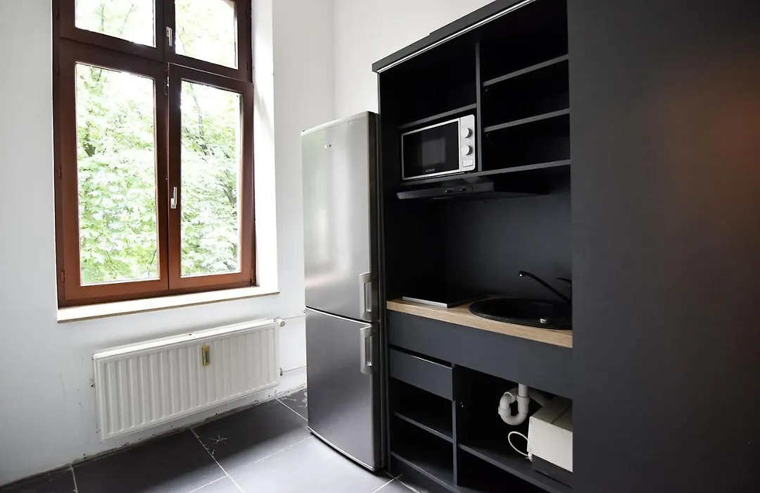 One Room Apartment In Koeln-1