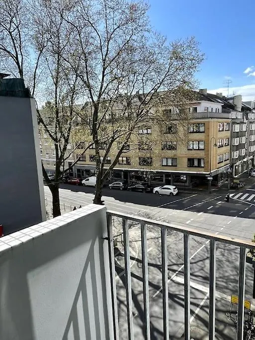 Charmantes Studio Apartment In Bestlage Im Stadtzentrum Mit Balkon & Self Checkin - City Loft 3 --1