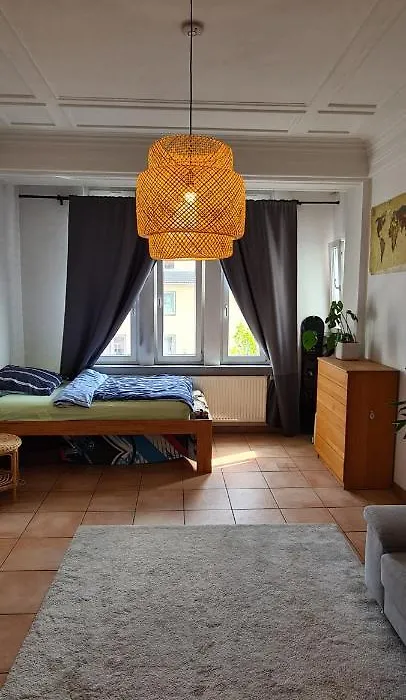 Altbauwohnung Bei Der Messe-1
