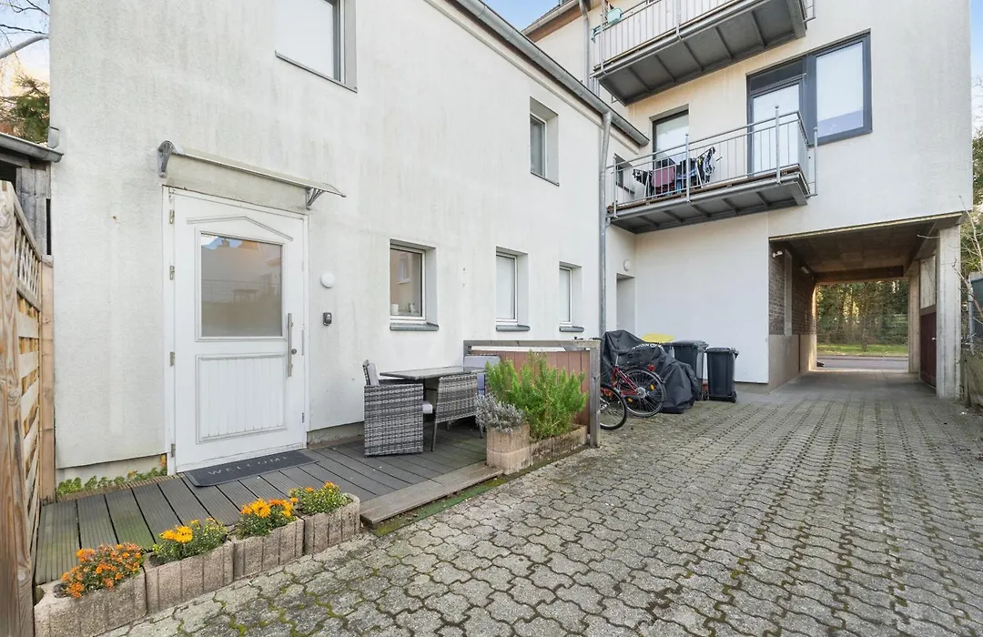 Modernes Apartement am Rhein in ruhiger Lage-1