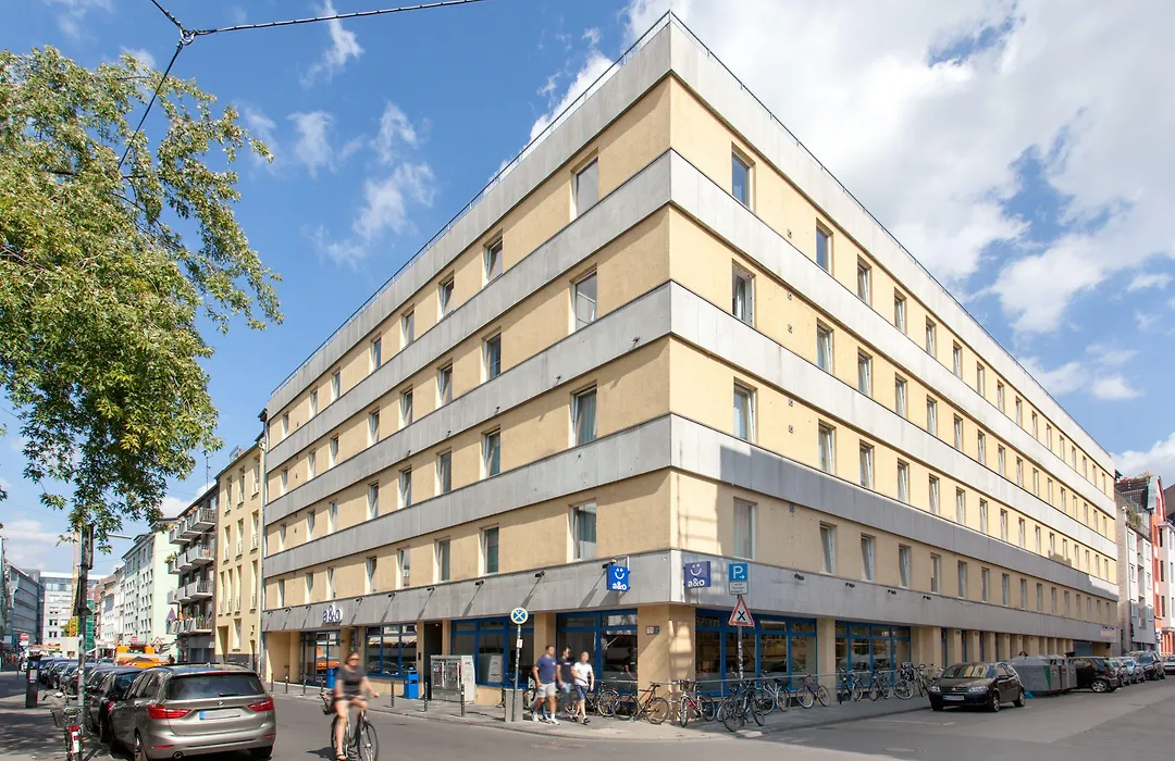 A&O Koeln Neumarkt-1