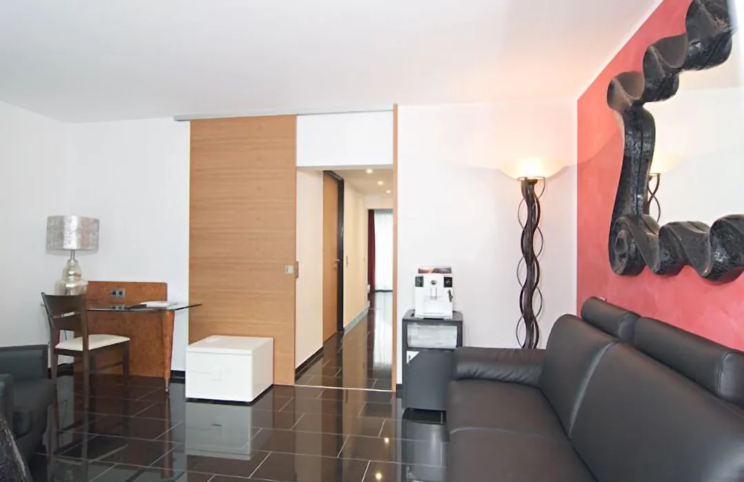 Maria Suite Am Dom-1