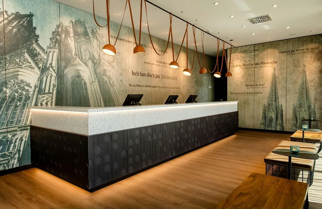 Motel One Koeln-Mediapark-1