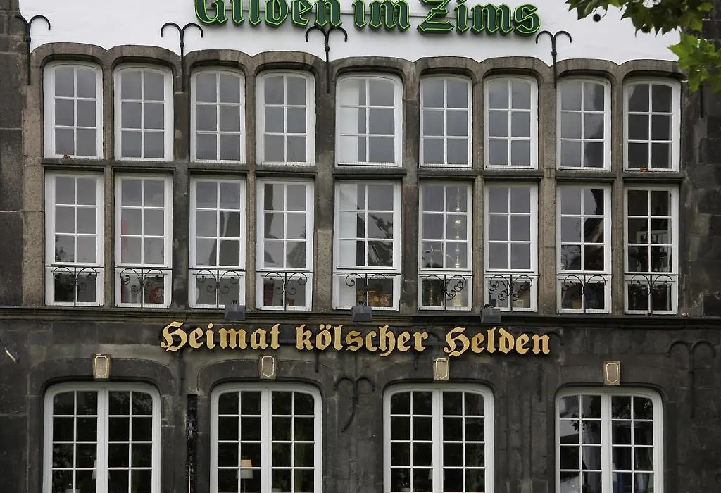 Airport Hotel Karsten-1