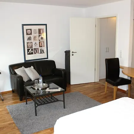 A-Partment Cologne Riverside-2