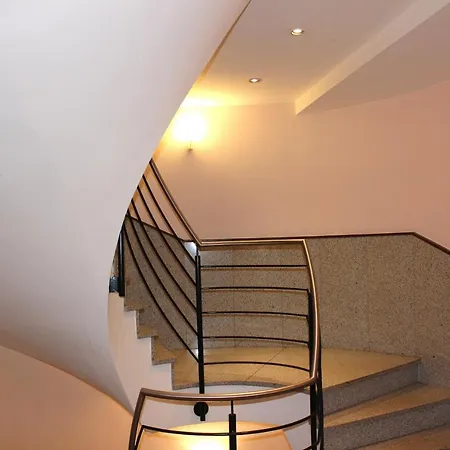 A-Partment Cologne Riverside-3