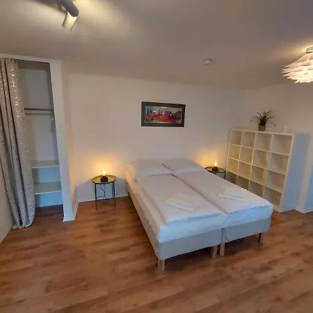Garden Apartment-2