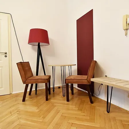 One Room Apartment In Koeln-3