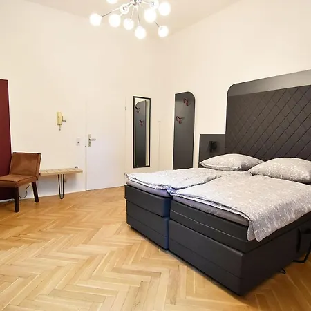 One Room Apartment In Koeln-2