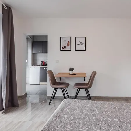 Apartments Cologne-3