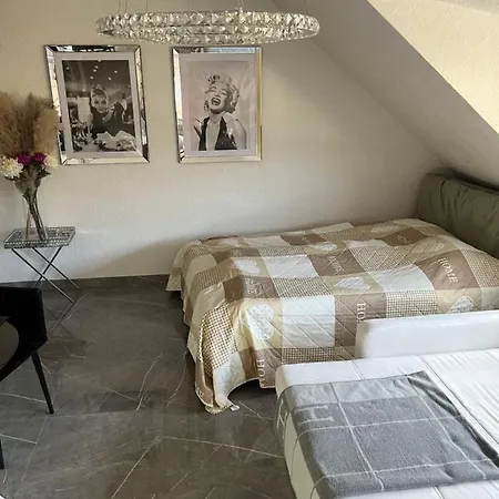 Koeln Neumarkt Apartment-2