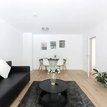 Grosse Gemuetliche Wohnung Mit Waldblick-2