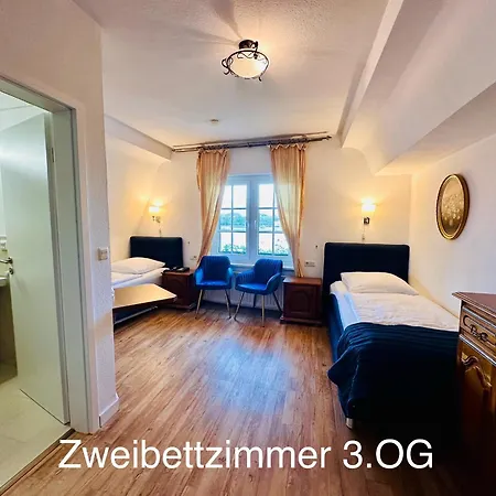 Altstadthotel Hayk Am Rhein-2