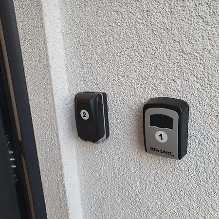 Zwei Schicke Apartments Mit Parkplatz-2