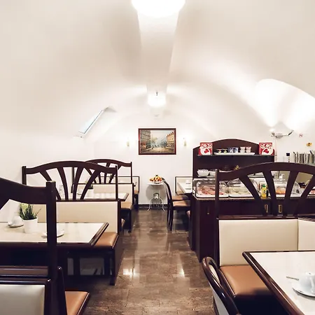 Hotel Domblick Garni-3