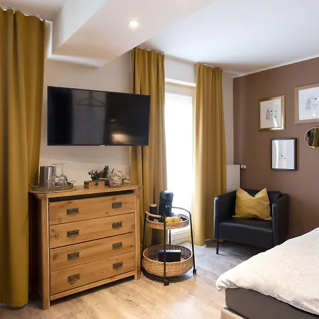 1St Floor Koeln-3