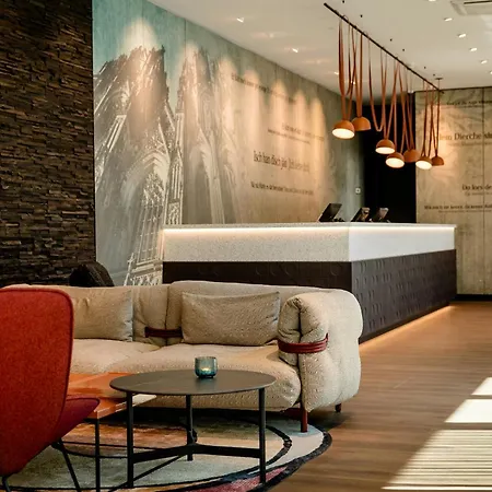Motel One Koeln-Mediapark-2