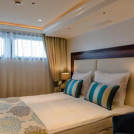 Hotelships Holland - Ms Charles Dickens-3