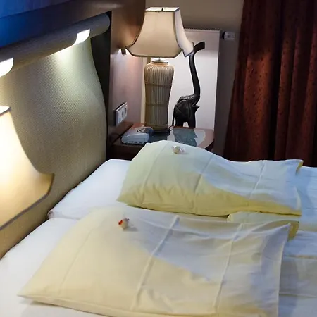Royal Inn-2