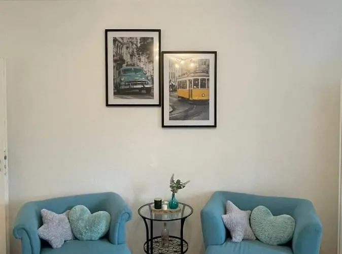 Riverside Attic Apartment Near The Chocolate Museum Colonia