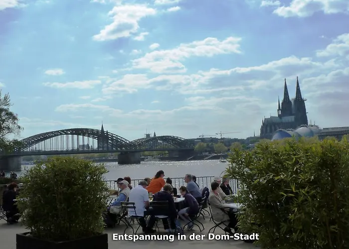 Airport Hotel Karsten Colonia